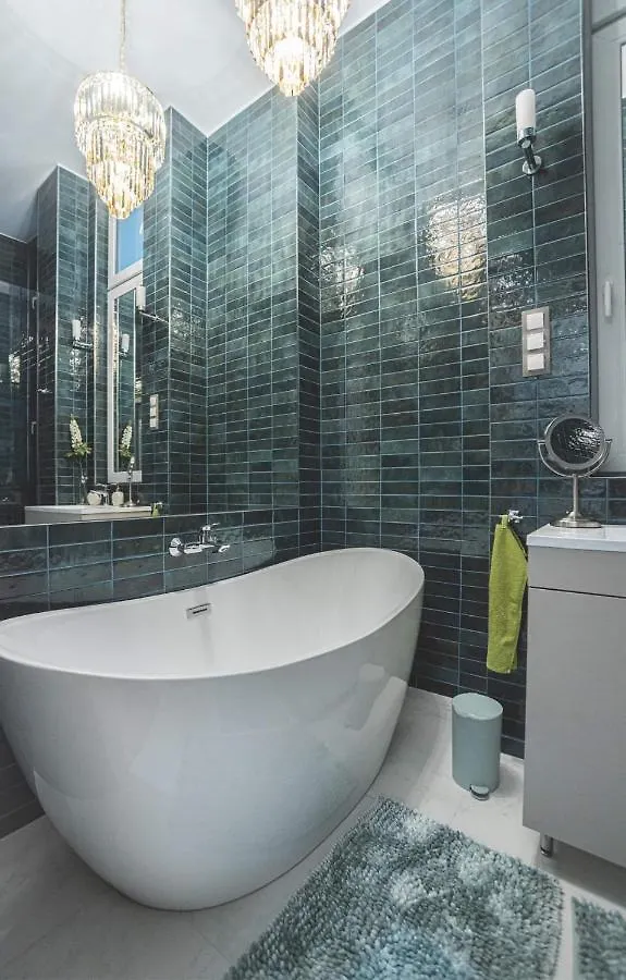 Luxury Gold 2 Bedroom Apartment Budapest