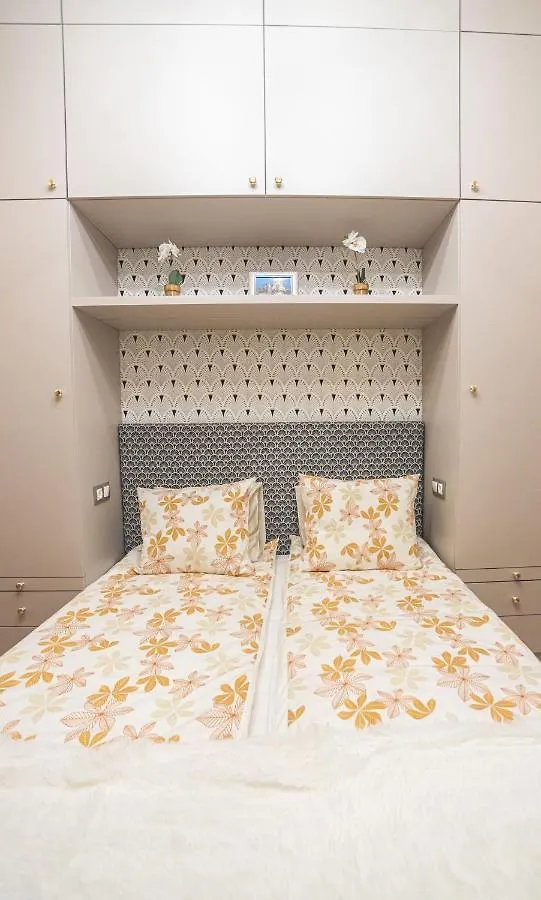 Luxury Gold 2 Bedroom Apartment Budapest