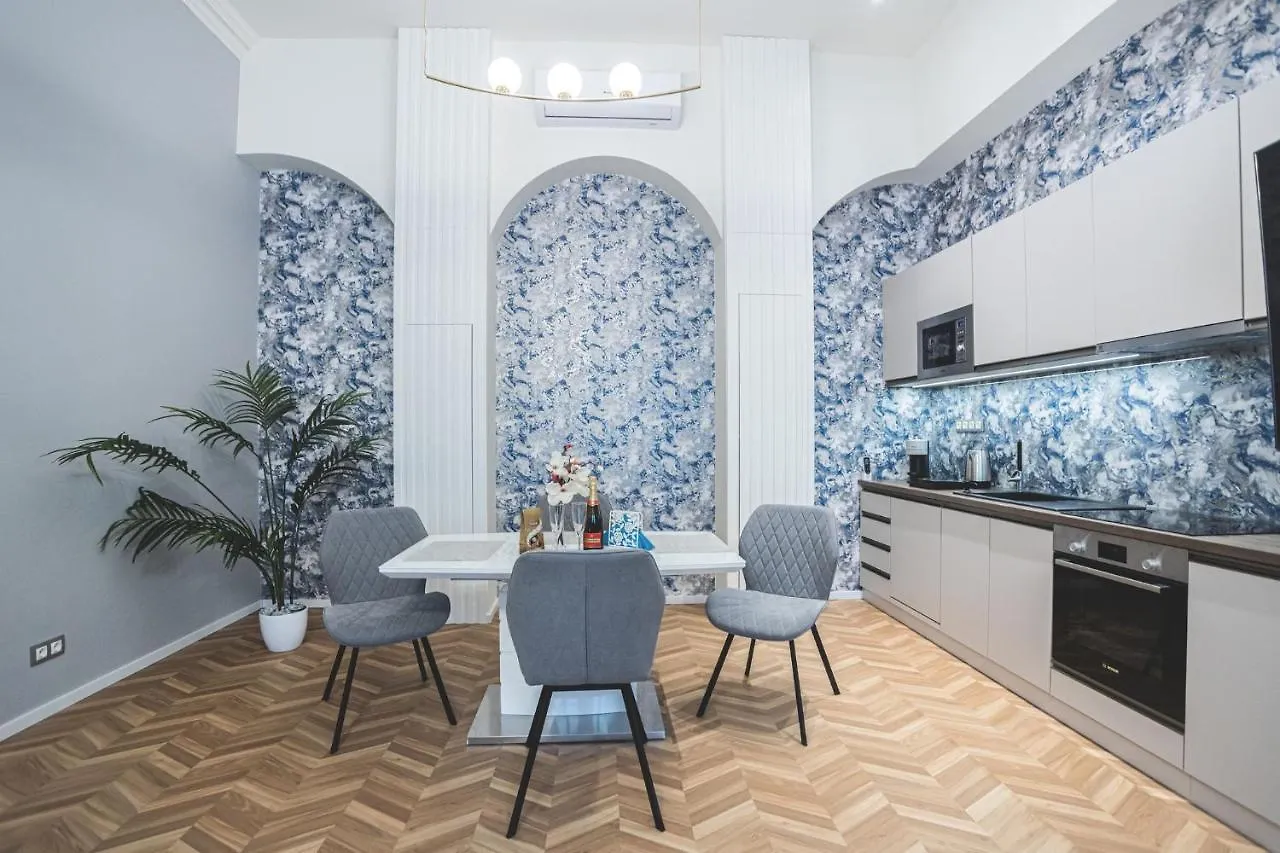 Luxury Gold 2 Bedroom Apartment Budapest 0*,  Ungheria
