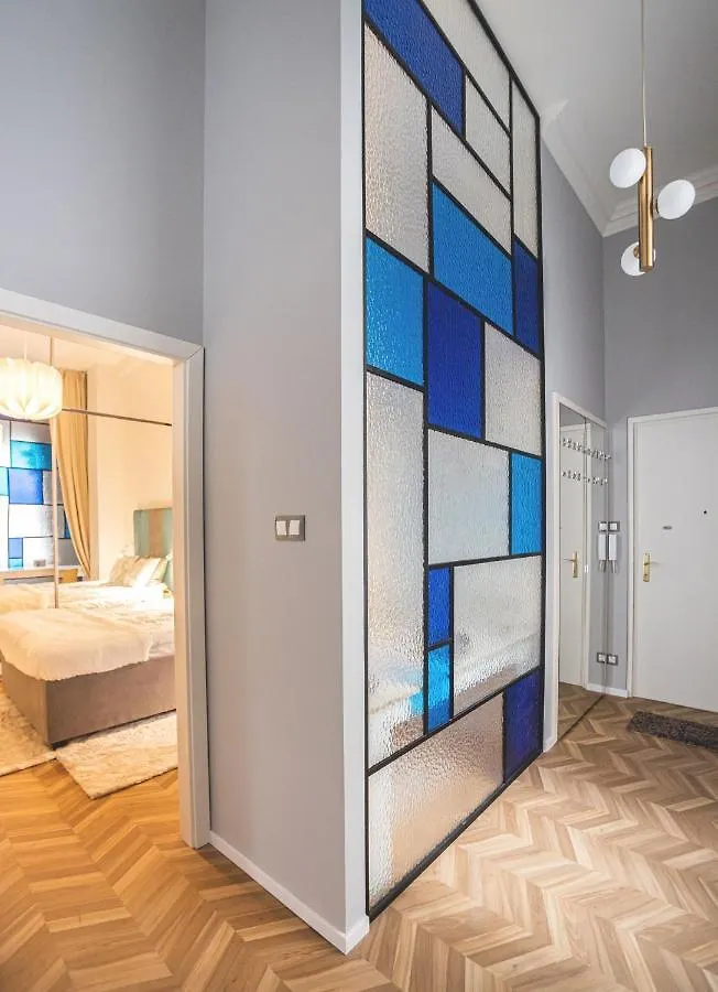 Luxury Gold 2 Bedroom Apartment Budapest